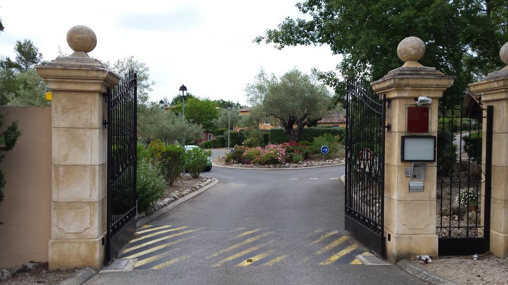 Provencal House In Fayence With Pool & Indoor Spa Ngoại thất bức ảnh